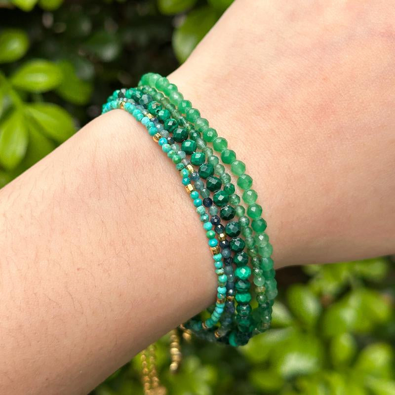 Natural Blue Tourmaline Bracelet Aqua Crystal Dainty Bracelet Delicate Gemstone Healing Bracelet Minimalist Style for Women Handmade Gift for Her, Gift for Him